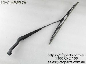 P1525010012A0 Right front wiper arm & blade assembly