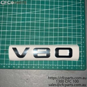 C00010934 LDV V80  Model Badge