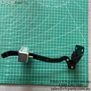 C00054325 LDV V80  Check Arm - New Type
