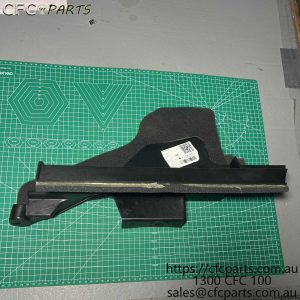 C00084360 LDV G10 Condenser Air Guide