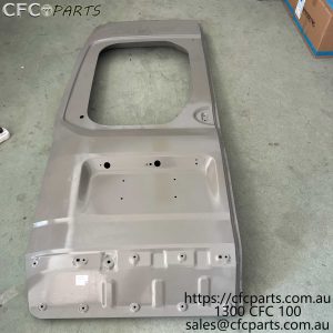 C00099344-4100 LDV V90  Rear Door Left High Roof with Window
