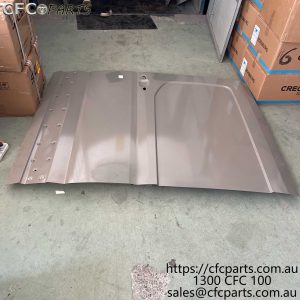 C00107926 LDV V90 Left Centre Door