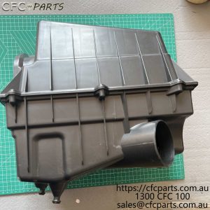 C00112589 LDV V80  Air Filter Assembly