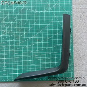 C00165302 LDV V90 Fog Lamp Garnish R